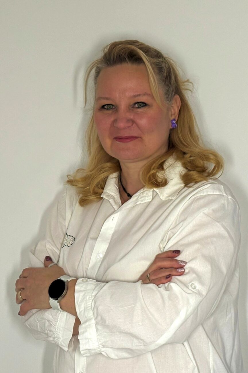 Winkler Mónika - asszisztens